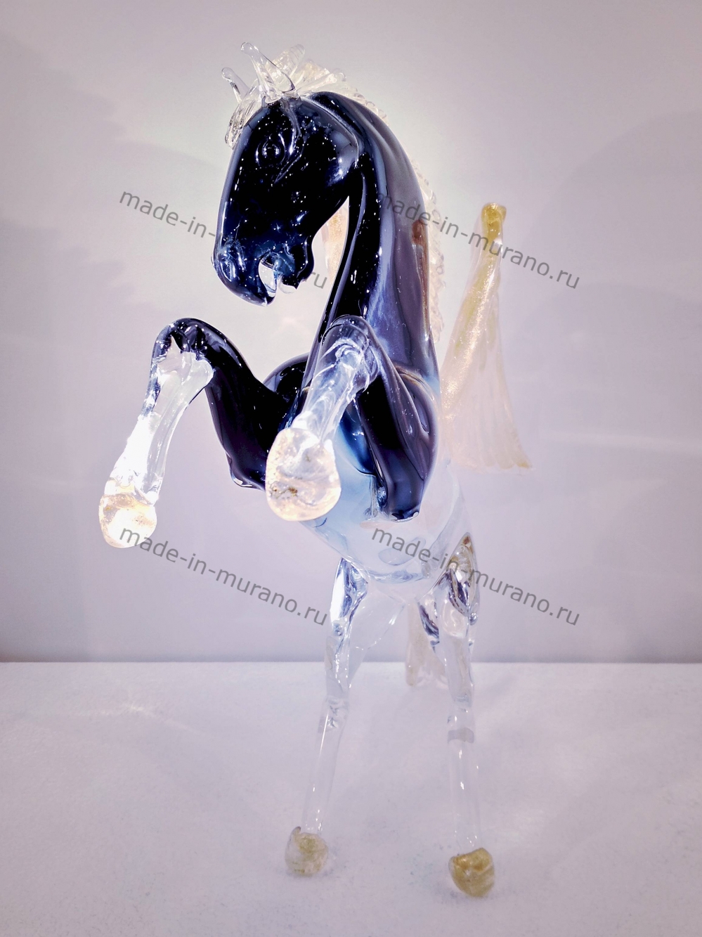 Pegasus porta Fortuna