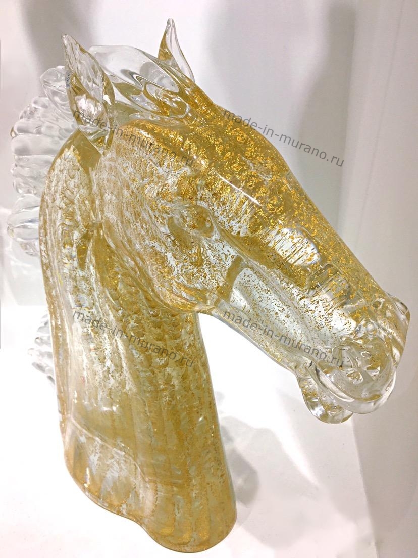 ���� Golden