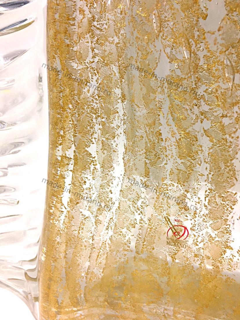 ���� Golden